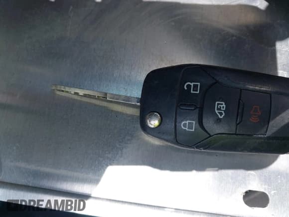 ✅ 2020 Ford Transit Connect XL • VIN: NM0LS7E24L1482526 • Lot: 42738108. Wystawiony na IAAI z przebiegiem 139 800 mil. Bezpłatny archiwum sprzedaży aukcyjnych z USA i szczegółowy raport historii pojazdu na DreamBid. Zdjęcie 11.