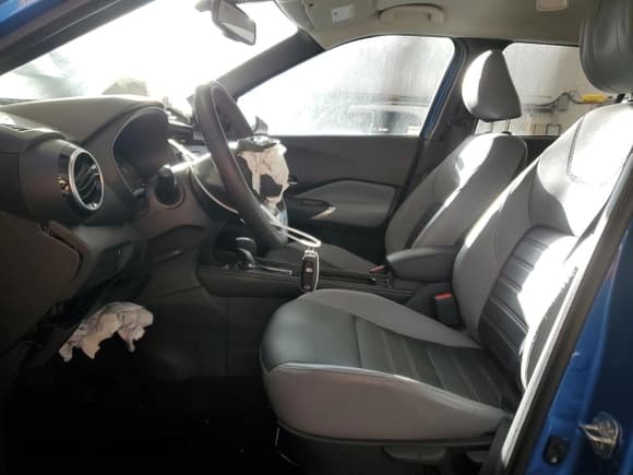 ✅ 2023 Nissan Kicks SR • VIN: 3N1CP5DV7PL560173 • Lot: 87185935. Listed on Copart with 20,596 mi. Free auction sales archive from the USA and detailed vehicle history report at DreamBid. Image 7.