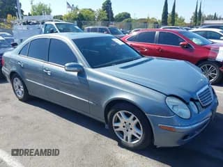 ✅ 2006 Mercedes-Benz E 350 • VIN: WDBUF56J86A815366 • Lot: 42712023. Wystawiony na IAAI z przebiegiem 177 691 mil. Bezpłatny archiwum sprzedaży aukcyjnych z USA i szczegółowy raport historii pojazdu na DreamBid. Zdjęcie 1.