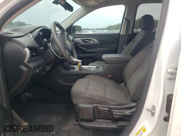 ✅ 2020 Chevrolet Traverse LS • VIN: 1GNERFKW6LJ228283 • Lot: 81711415. Wystawiony na Copart z przebiegiem 195 617 mil. Bezpłatny archiwum sprzedaży aukcyjnych z USA i szczegółowy raport historii pojazdu na DreamBid. Zdjęcie 7.