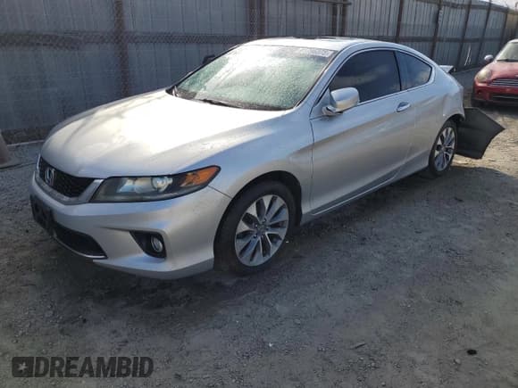 ✅ 2015 Honda Accord EX • VIN: 1HGCT1B76FA007527 • Лот: 81796375. Опубликован ранее на Copart с пробегом 113 961 миль. Бесплатный доступ к архиву аукционных продаж из США и подробный отчёт об истории автомобиля на DreamBid. Изображение 1.