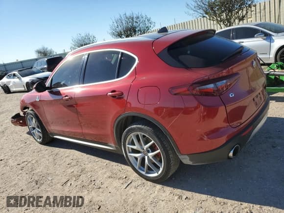 ✅ 2018 Alfa Romeo Stelvio Ti Lusso • VIN: ZASFAKRN4J7C31002 • Лот: 81556064. Опубликован ранее на Copart с пробегом 101 551 миль. Бесплатный доступ к архиву аукционных продаж из США и подробный отчёт об истории автомобиля на DreamBid. Изображение 2.