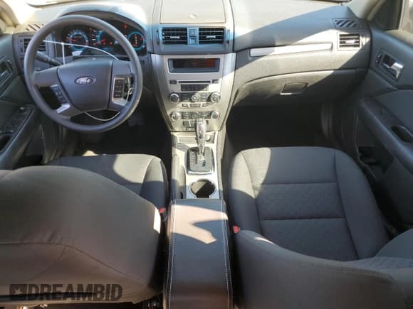 ✅ 2012 Ford Fusion SE • VIN: 3FAHP0HA8CR117699 • Лот: 91581245. Опубликован ранее на Copart с пробегом 150 833 миль. Бесплатный доступ к архиву аукционных продаж из США и подробный отчёт об истории автомобиля на DreamBid. Изображение 8.