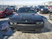 ✅ 2010 Dodge Challenger R/T Classic • VIN: 2B3CJ5DT9AH111155 • Lot: 42625685. Wystawiony na Copart z przebiegiem 189 688 mil. Bezpłatny archiwum sprzedaży aukcyjnych z USA i szczegółowy raport historii pojazdu na DreamBid. Zdjęcie 5.