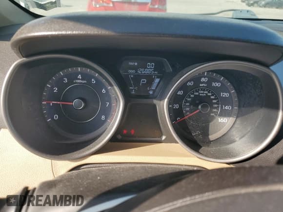 ✅ 2013 Hyundai Elantra GLS • VIN: 5NPDH4AE8DH420920 • Lot: 82006105. Listed on Copart with 126,885 mi. Free auction sales archive from the USA and detailed vehicle history report at DreamBid. Image 9.