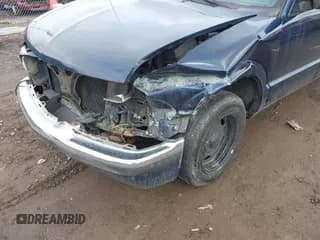 ✅ 2000 Chevrolet S-10 LS • VIN: 1GCCS19WXY8242120 • Лот: 41675109. Опубликован ранее на IAAI с пробегом 196 408 миль. Бесплатный доступ к архиву аукционных продаж из США и подробный отчёт об истории автомобиля на DreamBid. Изображение 6.