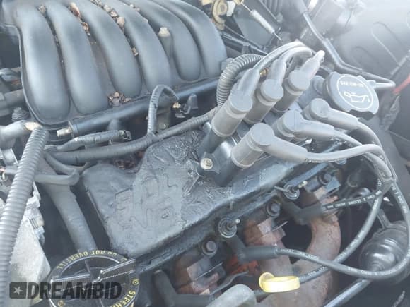 ✅ 2001 Ford Taurus SES • VIN: 1FAFP55U21G266598 • Lot: 43221102. Listed on IAAI with 313,632 mi. Free auction sales archive from the USA and detailed vehicle history report at DreamBid. Image 6.