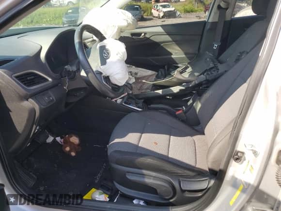 2020 Hyundai Accent Limited z VIN 3KPC34A60LE123971, wystawiony jako Copart lot #65095685 z przebiegiem Nie podano mil oraz Szkoda całkowita • Salvage title. Historia ofert i sprzedaży dostępna na DreamBid. Obrazek 7.