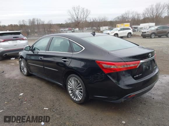 ✅ 2018 Toyota Avalon XLE Premium • VIN: 4T1BK1EB3JU275158 • Lot: 43750826. Wystawiony na IAAI z przebiegiem 101 278 mil. Bezpłatny archiwum sprzedaży aukcyjnych z USA i szczegółowy raport historii pojazdu na DreamBid. Zdjęcie 3.