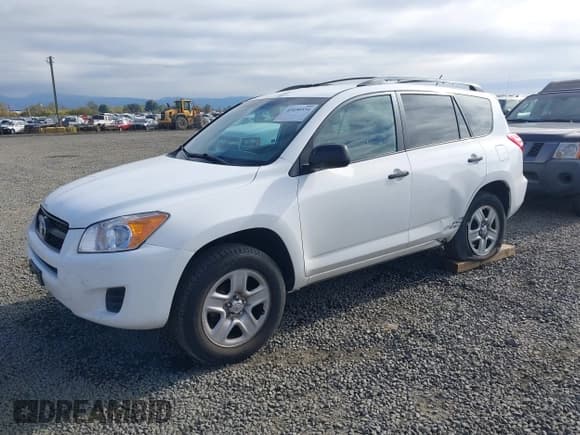 ✅ 2011 Toyota RAV4 • VIN: 2T3BF4DV0BW130623 • Лот: 43450554. Опубликован ранее на IAAI с пробегом 139 382 миль. Бесплатный доступ к архиву аукционных продаж из США и подробный отчёт об истории автомобиля на DreamBid. Изображение 2.