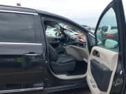 ✅ 2019 Chrysler Pacifica Touring L • VIN: 2C4RC1BG6KR617149 • Lot: 43433220. Listed on IAAI with Not provided. Free auction sales archive from the USA and detailed vehicle history report at DreamBid. Image 5.