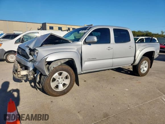 ✅ 2012 Toyota Tacoma PreRunner • VIN: 3TMJU4GN2CM133877 • Лот: 90943905. Опубликован ранее на Copart с пробегом 221 215 миль. Бесплатный доступ к архиву аукционных продаж из США и подробный отчёт об истории автомобиля на DreamBid. Изображение 1.
