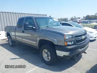 ✅ 2006 Chevrolet Silverado 2500HD LT2 • VIN: 1GCHK29U16E159510 • Lot: 42169394. Listed on IAAI with 117,504 mi. Free auction sales archive from the USA and detailed vehicle history report at DreamBid. Image 1.
