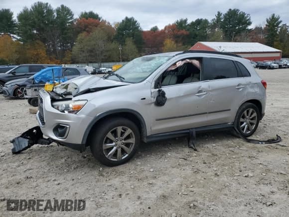 ✅ 2013 Mitsubishi Outlander LE • VIN: 4A4AR5AU7DE019963 • Lot: 91463285. Listed on Copart with 45,829 mi. Free auction sales archive from the USA and detailed vehicle history report at DreamBid. Image 1.