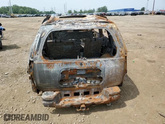 ✅ 2009 GMC Envoy SLE • VIN: 1GKDT33S992101714 • Лот: 59097215. Опубликован ранее на Copart с пробегом Не указан. Бесплатный доступ к архиву аукционных продаж из США и подробный отчёт об истории автомобиля на DreamBid. Изображение 6.