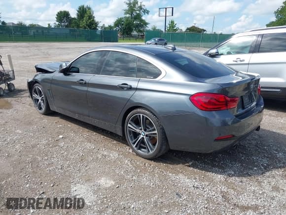 ✅ 2019 BMW 4 Series 440i • VIN: WBA4J5C53KBM65475 • Lot: 42650855. Listed on IAAI with 60,497 mi. Free auction sales archive from the USA and detailed vehicle history report at DreamBid. Image 3.