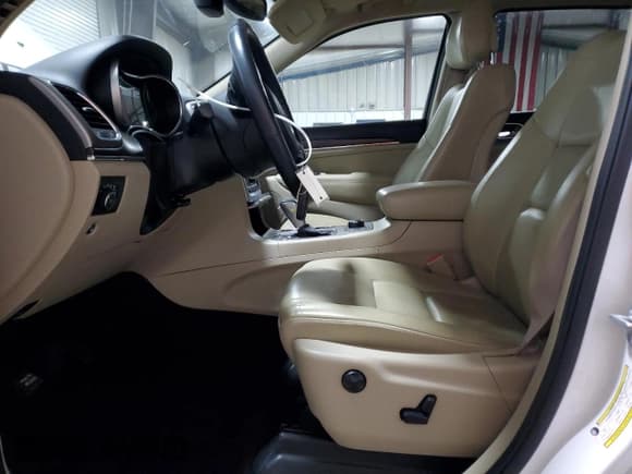 ✅ 2018 Jeep Grand Cherokee Limited • VIN: 1C4RJFBG4JC504620 • Lot: 91521715. Listed on Copart with 80,989 mi. Free auction sales archive from the USA and detailed vehicle history report at DreamBid. Image 7.