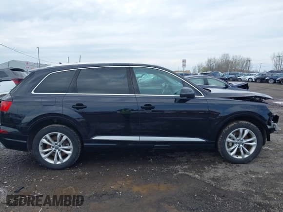 ✅ 2019 Audi Q7 Premium Plus • VIN: WA1LHAF74KD017633 • Lot: 42172403. Listed on IAAI with 51,013 mi. Free auction sales archive from the USA and detailed vehicle history report at DreamBid. Image 13.