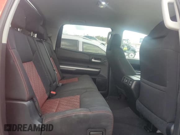 ✅ 2015 Toyota Tundra SR5 • VIN: 5TFDW5F15FX431110 • Lot: 83943495. Listed on Copart with 169,002 mi. Free auction sales archive from the USA and detailed vehicle history report at DreamBid. Image 10.