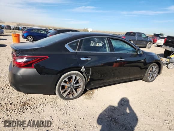 ✅ 2017 Nissan Altima SL • VIN: 1N4BL3AP3HC162105 • Лот: 89701385. Опубликован ранее на Copart с пробегом 192 542 миль. Бесплатный доступ к архиву аукционных продаж из США и подробный отчёт об истории автомобиля на DreamBid. Изображение 3.