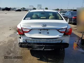 ✅ 2011 Hyundai Sonata SE • VIN: 5NPEC4AC2BH271676 • Lot: 74687054. Listed on Copart with 139,184 mi. Free auction sales archive from the USA and detailed vehicle history report at DreamBid. Image 6.