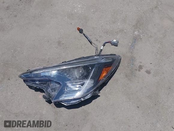 ✅ 2023 Subaru Ascent Onyx Limited • VIN: 4S4WMAKD3P3438522 • Lot: 42597083. Wystawiony na IAAI z przebiegiem 33 251 mil. Bezpłatny archiwum sprzedaży aukcyjnych z USA i szczegółowy raport historii pojazdu na DreamBid. Zdjęcie 12.