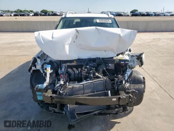 ✅ 2025 Hyundai Venue SEL • VIN: KMHRC8A37SU365434 • Lot: 52650835. Listed on Copart with 922 mi. Free auction sales archive from the USA and detailed vehicle history report at DreamBid. Image 5.