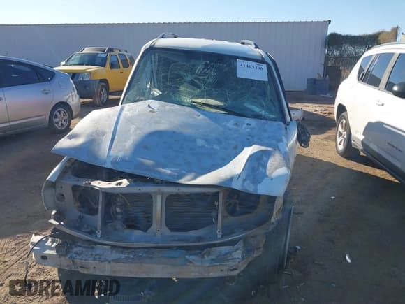 ✅ 2003 Suzuki XL7 Touring • VIN: JS3TY92V934102513 • Лот: 41463390. Опубликован ранее на IAAI с пробегом 172 344 миль. Бесплатный доступ к архиву аукционных продаж из США и подробный отчёт об истории автомобиля на DreamBid. Изображение 6.