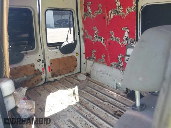 ✅ 2010 Ford Transit Connect XLT • VIN: NM0LS6BN7AT013375 • Lot: 42159115. Wystawiony na IAAI z przebiegiem Nie podano. Bezpłatny archiwum sprzedaży aukcyjnych z USA i szczegółowy raport historii pojazdu na DreamBid. Zdjęcie 8.