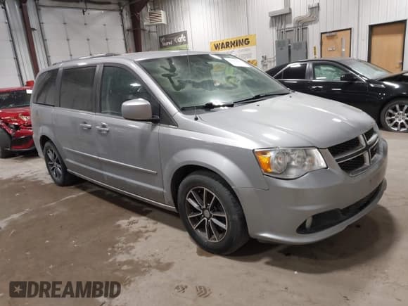 ✅ 2017 Dodge Grand Caravan SXT • VIN: 2C4RDGCG1HR554176 • Lot: 43617027. Wystawiony na IAAI z przebiegiem 217 653 mil. Bezpłatny archiwum sprzedaży aukcyjnych z USA i szczegółowy raport historii pojazdu na DreamBid. Zdjęcie 1.