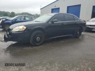 2013 Chevrolet Impala Police with VIN 2G1WD5E38D1140492, listed as a Copart auction lot 60832155 with 121,114 mi miles and Salvage title. Bid and sale history available at DreamBid. Image 1.