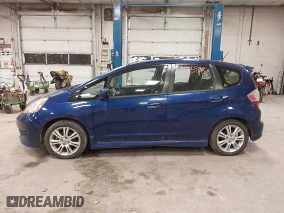 ✅ 2011 Honda Fit Sport • VIN: JHMGE8G57BC017510 • Lot: 43685976. Wystawiony na IAAI z przebiegiem 176 935 mil. Bezpłatny archiwum sprzedaży aukcyjnych z USA i szczegółowy raport historii pojazdu na DreamBid. Zdjęcie 12.