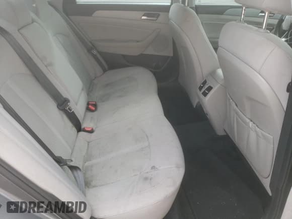 ✅ 2019 Hyundai Sonata SEL • VIN: 5NPE34AFXKH737686 • Лот: 32566372. Опубликован ранее на Copart с пробегом 78 091 миль. Бесплатный доступ к архиву аукционных продаж из США и подробный отчёт об истории автомобиля на DreamBid. Изображение 6.