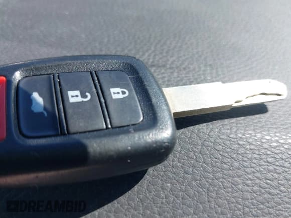 ✅ 2017 Honda CR-V LX • VIN: 7FARW5H39HE013624 • Lot: 43678617. Listed on IAAI with 126,470 mi. Free auction sales archive from the USA and detailed vehicle history report at DreamBid. Image 11.