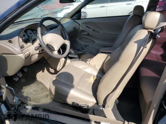 ✅ 1999 Ford Mustang SVT Cobra • VIN: 1FAFP47V1XF183758 • Lot: 87421515. Wystawiony na Copart z przebiegiem Nie podano. Bezpłatny archiwum sprzedaży aukcyjnych z USA i szczegółowy raport historii pojazdu na DreamBid. Zdjęcie 7.