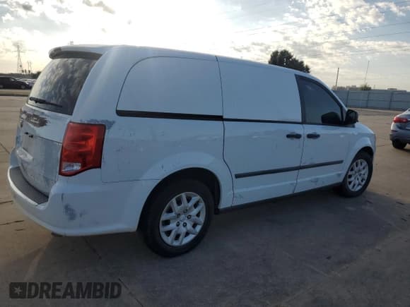 ✅ 2015 Ram Cargo Van Tradesman • VIN: 2C4JRGAG1FR587337 • Lot: 77254454. Wystawiony na Copart z przebiegiem 132 523 mil. Bezpłatny archiwum sprzedaży aukcyjnych z USA i szczegółowy raport historii pojazdu na DreamBid. Zdjęcie 3.