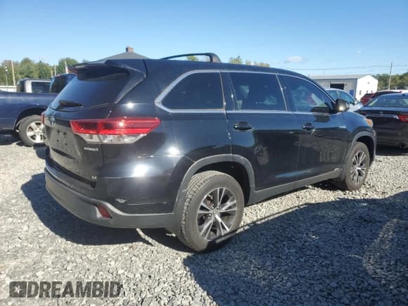 ✅ 2019 Toyota Highlander Hybrid LE • VIN: 5TDBGRFHXKS057859 • Lot: 84554625. Listed on Copart with 49,410 mi. Free auction sales archive from the USA and detailed vehicle history report at DreamBid. Image 3.