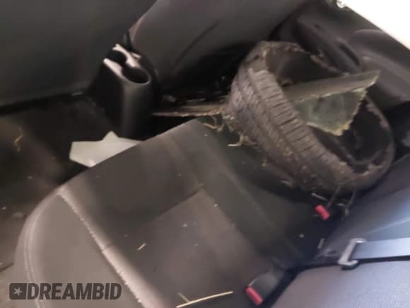 ✅ 2019 Nissan Versa S Plus • VIN: 3N1CN7AP5KL800661 • Lot: 42478720. Wystawiony na IAAI z przebiegiem Nie podano. Bezpłatny archiwum sprzedaży aukcyjnych z USA i szczegółowy raport historii pojazdu na DreamBid. Zdjęcie 8.