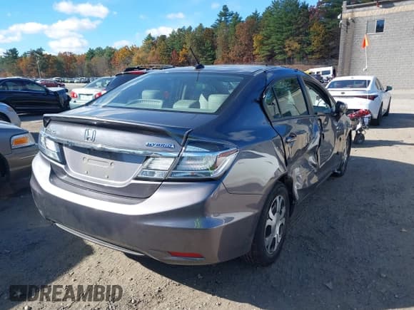 ✅ 2015 Honda Civic • VIN: 19XFB4F31FE001316 • Лот: 43508892. Опубликован ранее на IAAI с пробегом 231 130 миль. Бесплатный доступ к архиву аукционных продаж из США и подробный отчёт об истории автомобиля на DreamBid. Изображение 4.