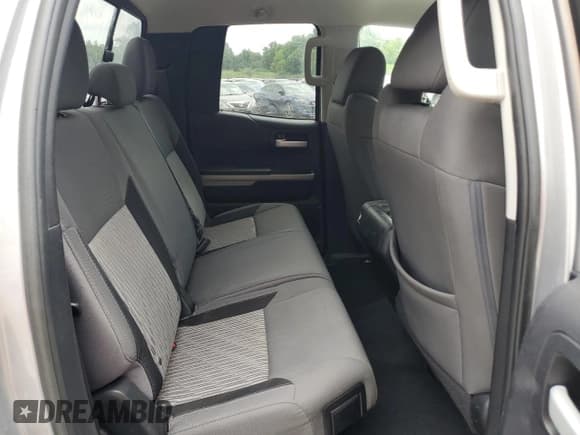 ✅ 2016 Toyota Tundra SR • VIN: 5TFUY5F17GX525209 • Lot: 66315745. Wystawiony na Copart z przebiegiem 51 036 mil. Bezpłatny archiwum sprzedaży aukcyjnych z USA i szczegółowy raport historii pojazdu na DreamBid. Zdjęcie 10.