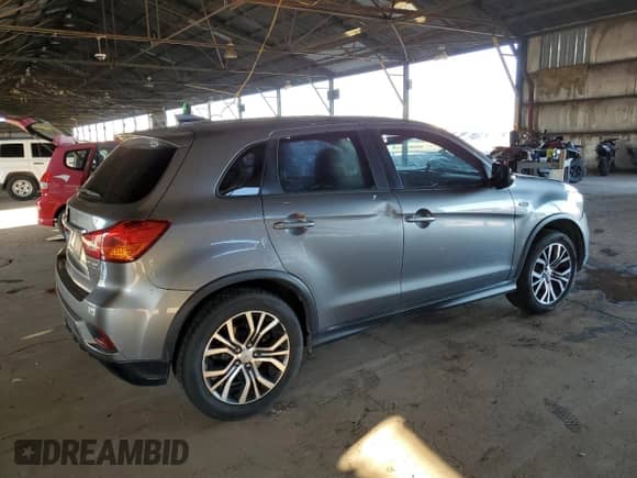 2018 Mitsubishi Outlander SE with VIN JA4AP3AW8JZ036143, listed as a Copart auction lot 84583595 with 162,199 mi miles and Salvage title. Bid and sale history available at DreamBid. Image 3.