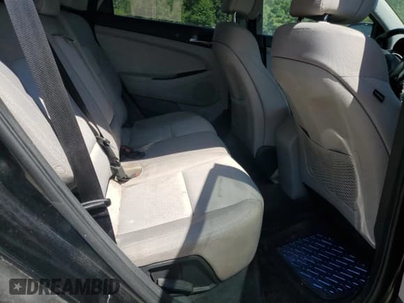 ✅ 2016 Hyundai Tucson SE • VIN: KM8J23A41GU023478 • Лот: 80616935. Опубликован ранее на Copart с пробегом 211 271 миль. Бесплатный доступ к архиву аукционных продаж из США и подробный отчёт об истории автомобиля на DreamBid. Изображение 11.