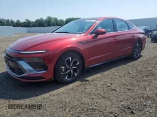 ✅ 2025 Hyundai Sonata SEL • VIN: KMHL64JA0SA428377 • Лот: 62384875. Опубликован ранее на Copart с пробегом 15 615 миль. Бесплатный доступ к архиву аукционных продаж из США и подробный отчёт об истории автомобиля на DreamBid. Изображение 1.