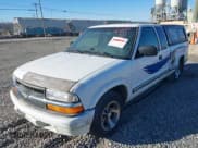 ✅ 2000 Chevrolet S-10 LS Xtreme • VIN: 1GCCS19W7Y8308509 • Лот: 41512183. Опубликован ранее на IAAI с пробегом 124 511 миль. Бесплатный доступ к архиву аукционных продаж из США и подробный отчёт об истории автомобиля на DreamBid. Изображение 2.