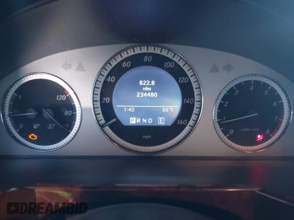 ✅ 2012 Mercedes-Benz GLK 350 • VIN: WDCGG5GB3CF797855 • Лот: 43033007. Опубликован ранее на IAAI с пробегом 234 480 миль. Бесплатный доступ к архиву аукционных продаж из США и подробный отчёт об истории автомобиля на DreamBid. Изображение 7.