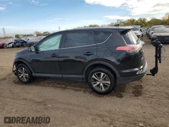 ✅ 2018 Toyota RAV4 XLE • VIN: 2T3RFREV3JW774612 • Лот: 91509695. Опубликован ранее на Copart с пробегом 84 353 миль. Бесплатный доступ к архиву аукционных продаж из США и подробный отчёт об истории автомобиля на DreamBid. Изображение 2.