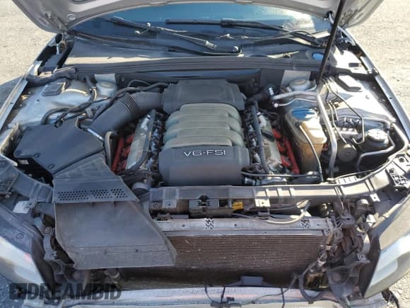 ✅ 2009 Audi A4 Premium Plus • VIN: WAULK78K49A089453 • Лот: 49452205. Опубликован ранее на Copart с пробегом 181 511 миль. Бесплатный доступ к архиву аукционных продаж из США и подробный отчёт об истории автомобиля на DreamBid. Изображение 12.