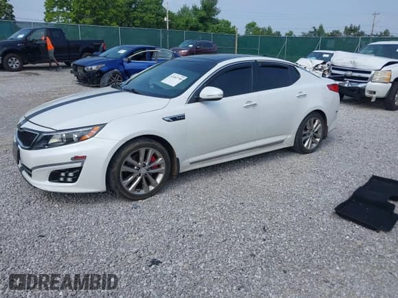 ✅ 2015 Kia Optima SX Turbo • VIN: 5XXGR4A62FG410675 • Лот: 42402758. Опубликован ранее на IAAI с пробегом 151 279 миль. Бесплатный доступ к архиву аукционных продаж из США и подробный отчёт об истории автомобиля на DreamBid. Изображение 17.