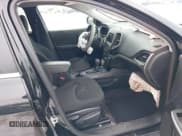 ✅ 2019 Jeep Cherokee Latitude • VIN: 1C4PJMCX6KD155434 • Lot: 41347851. Listed on IAAI with 256,713 mi. Free auction sales archive from the USA and detailed vehicle history report at DreamBid. Image 5.