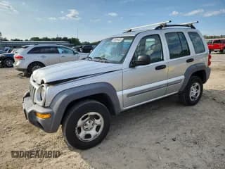 ✅ 2002 Jeep Liberty Sport • VIN: 1J4GL48K32W113888 • Lot: 72004435. Listed on Copart with 127,021 mi. Free auction sales archive from the USA and detailed vehicle history report at DreamBid. Image 1.
